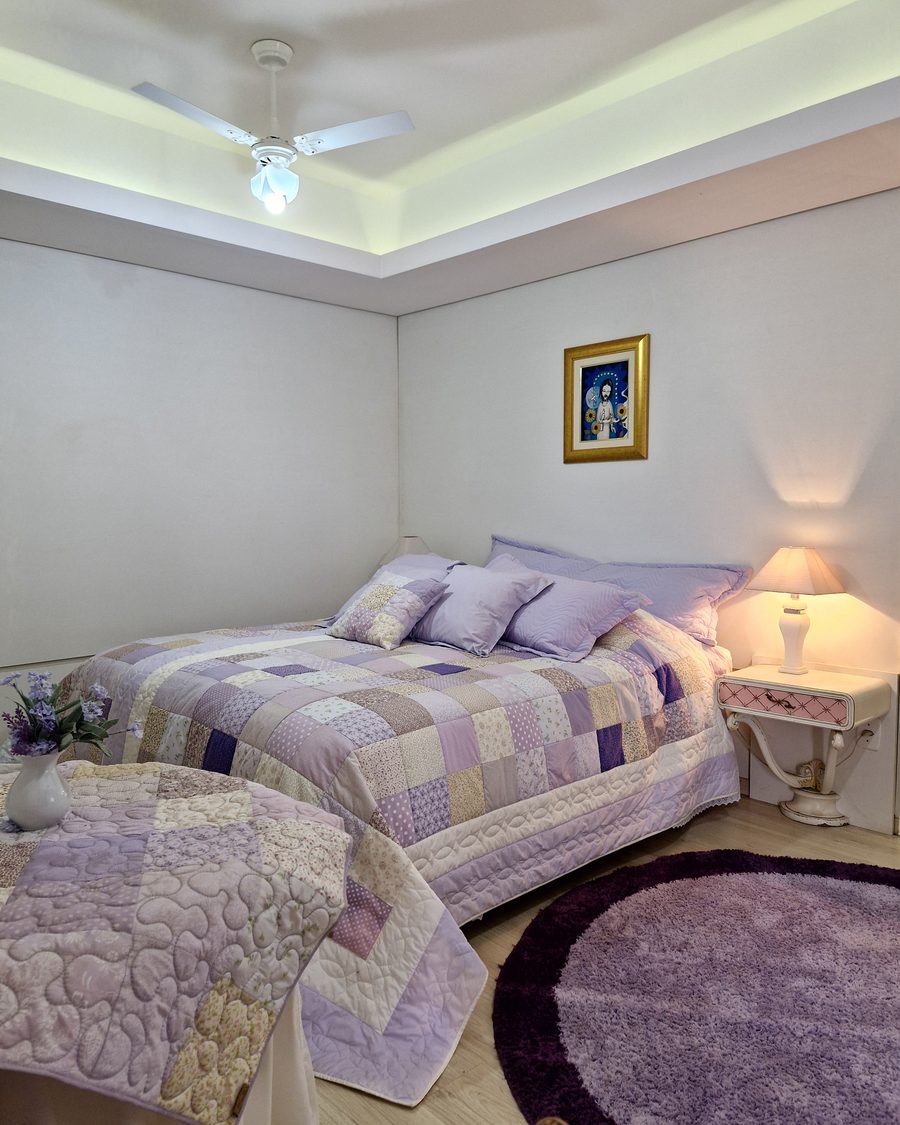 Suíte Roxa Lavanda - visão geral do quarto